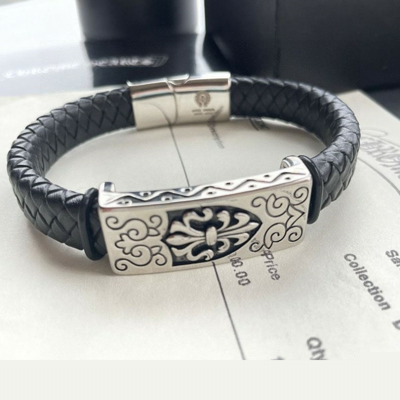 Ch**me He**ts bracelets